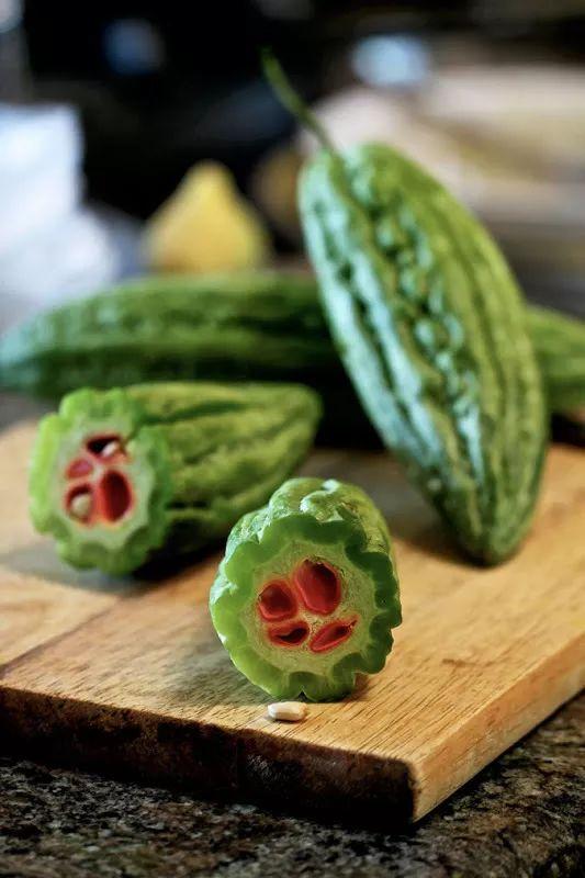 玉娇吃瓜记,宫廷秘闻里的酸甜苦辣