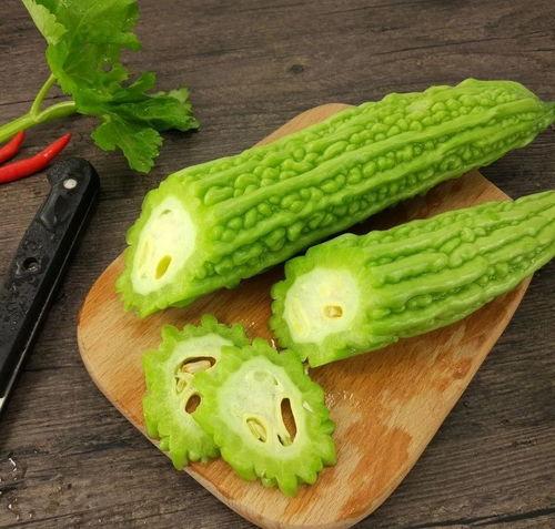 吃瓜吃苦瓜,从吃瓜到吃苦，品味生活的酸甜苦辣